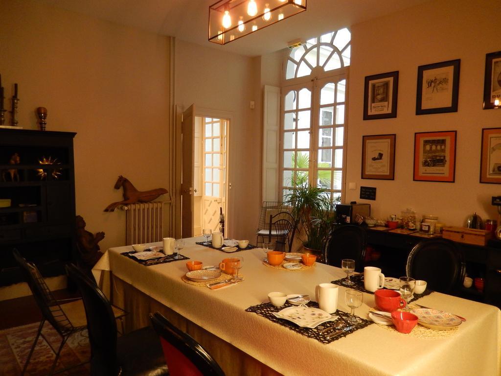 Maison Bossoreil Bed & Breakfast Angers Exterior photo